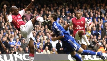  阿森纳门将失误，赛后公开致歉球迷  