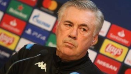  那不勒斯主帅下课，助教暂代帅位  